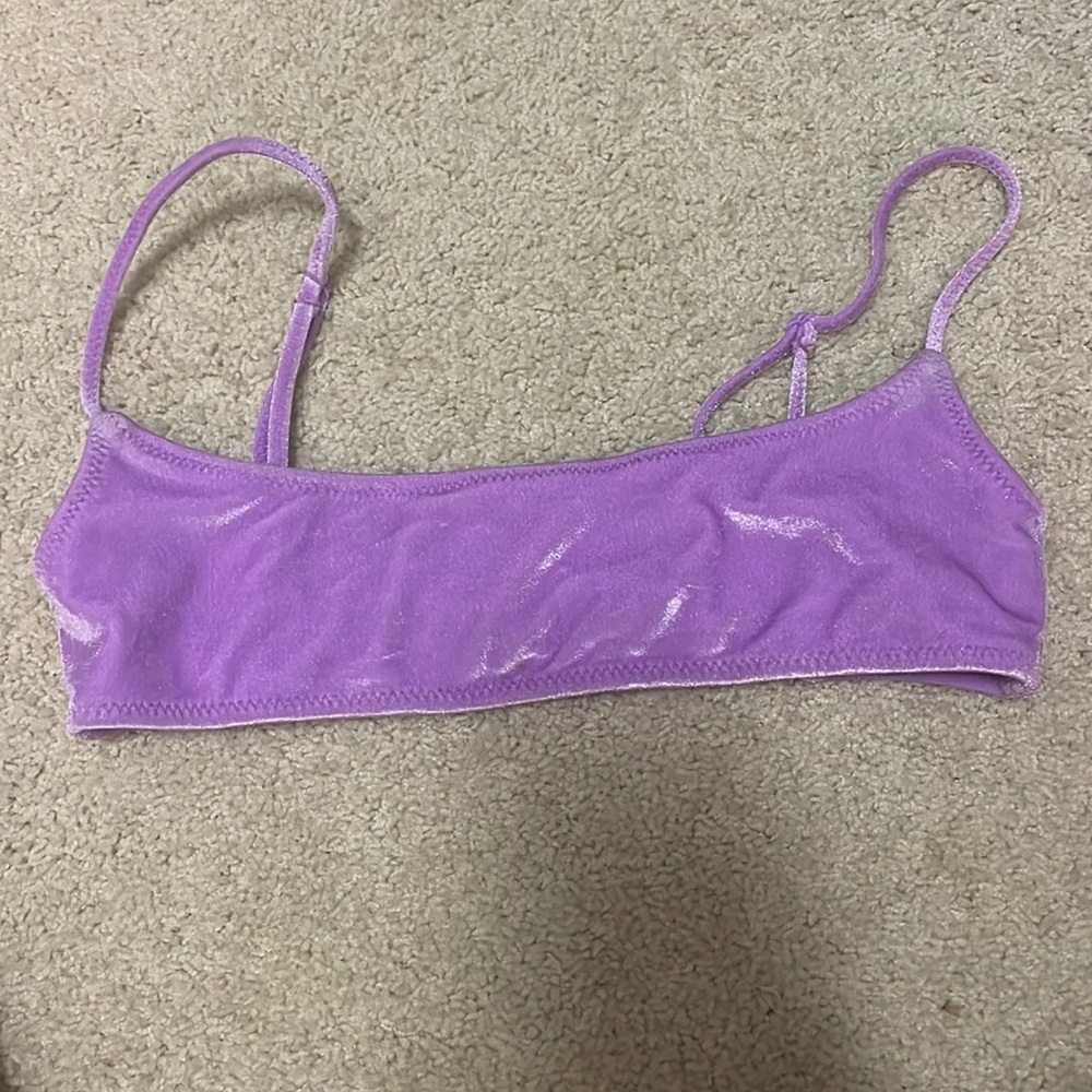 i am selling a triangle bathing suit!
